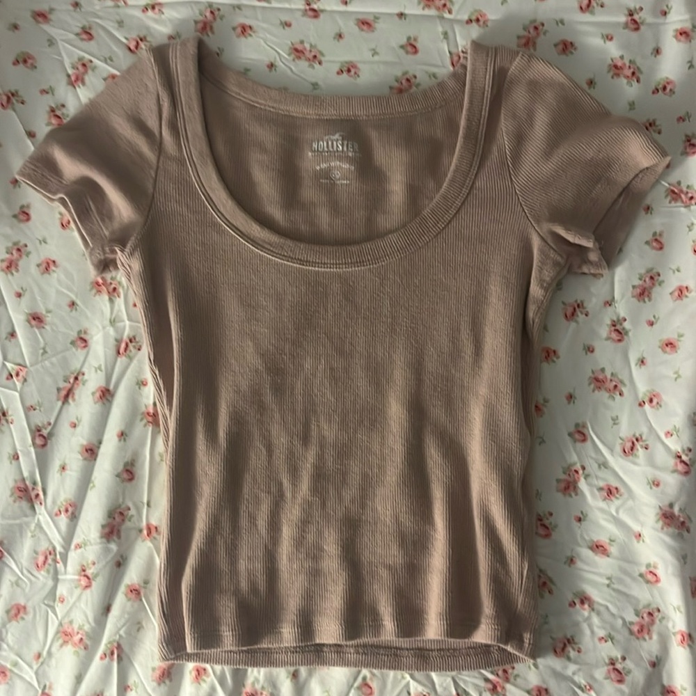 hollister crop top